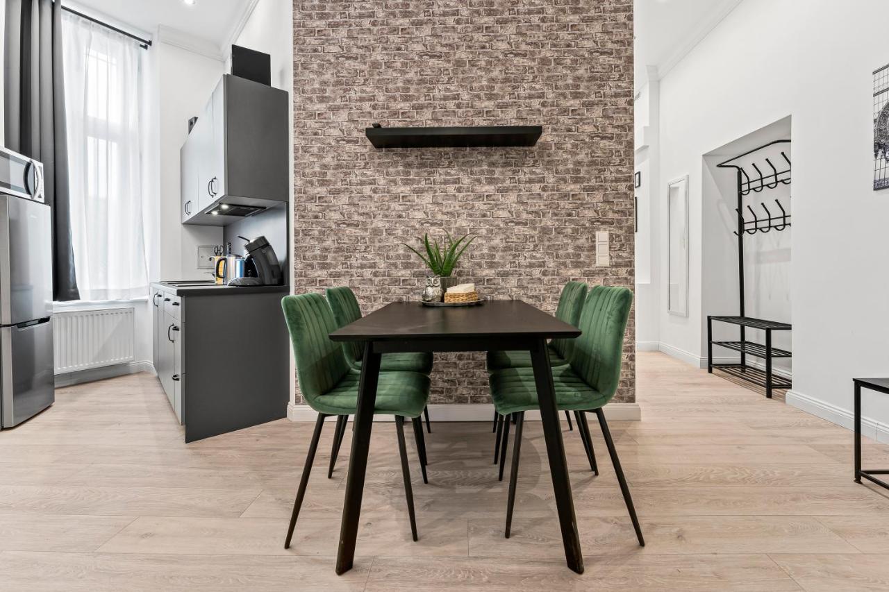 The Mierendorf Hinterhaus, 2 Bed Rooms Up To 4 People Berlin Kültér fotó